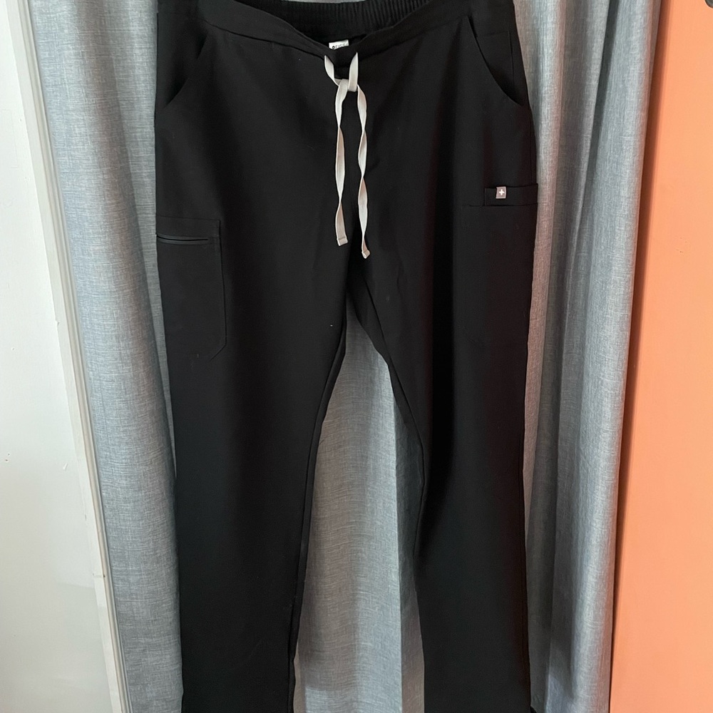FIGS Scrub Pants